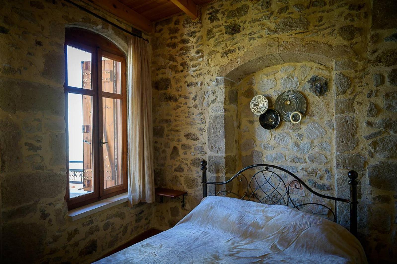 Traditional Stone Mezonete Krousonas  Εξωτερικό φωτογραφία